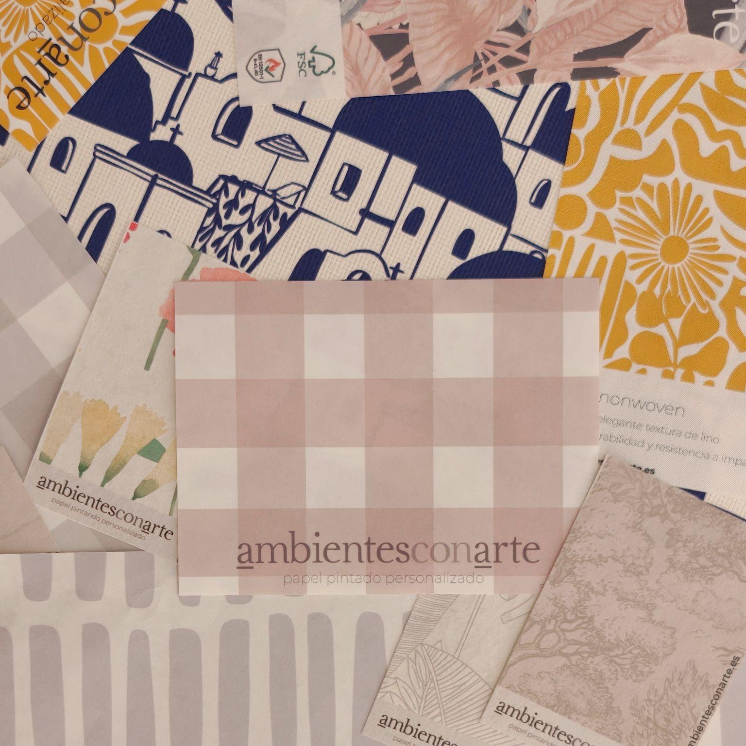Muestras de papel pintado: por qué pedirlas y cómo funcionan las nuestras